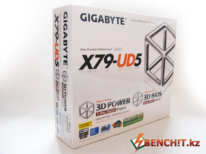 Упаковка Gigabyte GA-X79-UD5