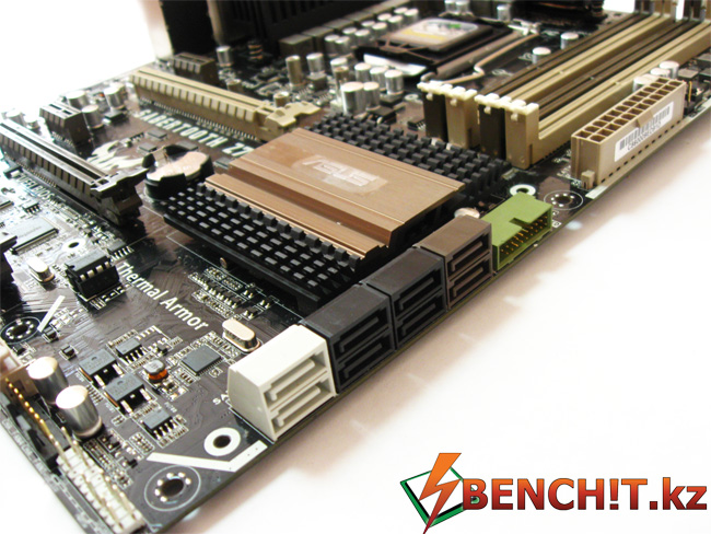 ASUS SABERTOOTH Z77 имеет 8 портов SATA